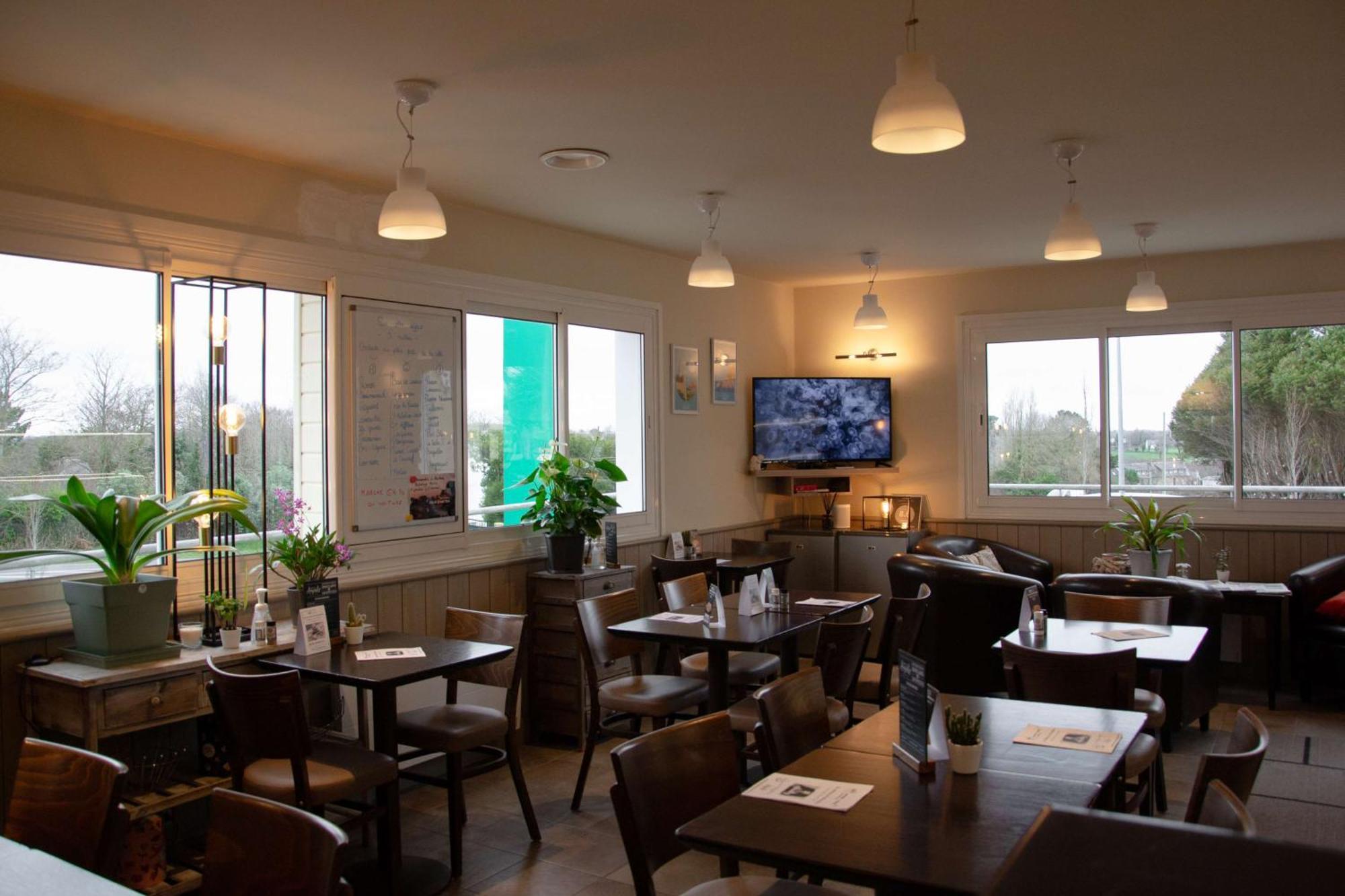Brit Hotel Lannion-Perros Guirec Exterior photo