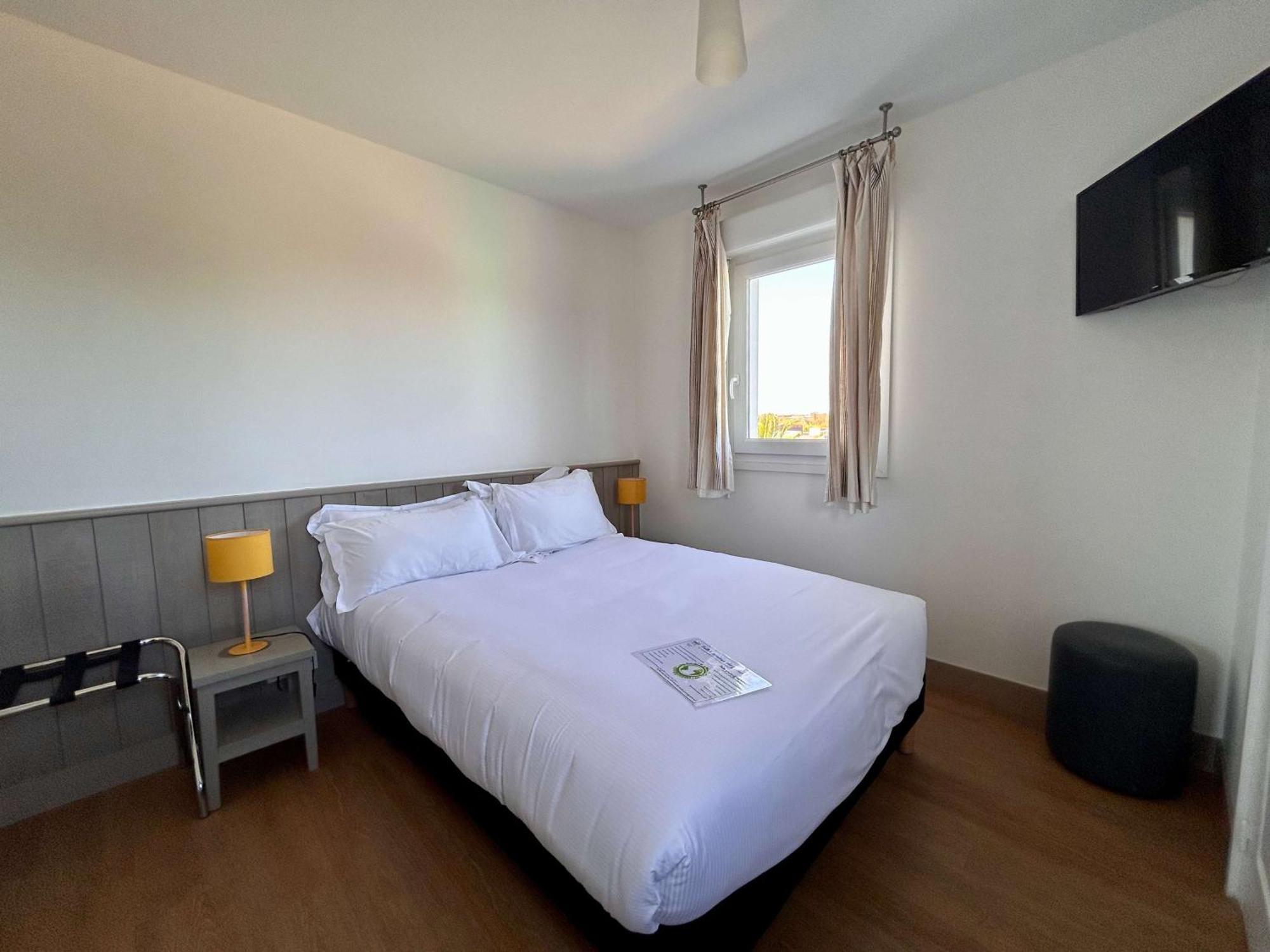 Brit Hotel Lannion-Perros Guirec Exterior photo